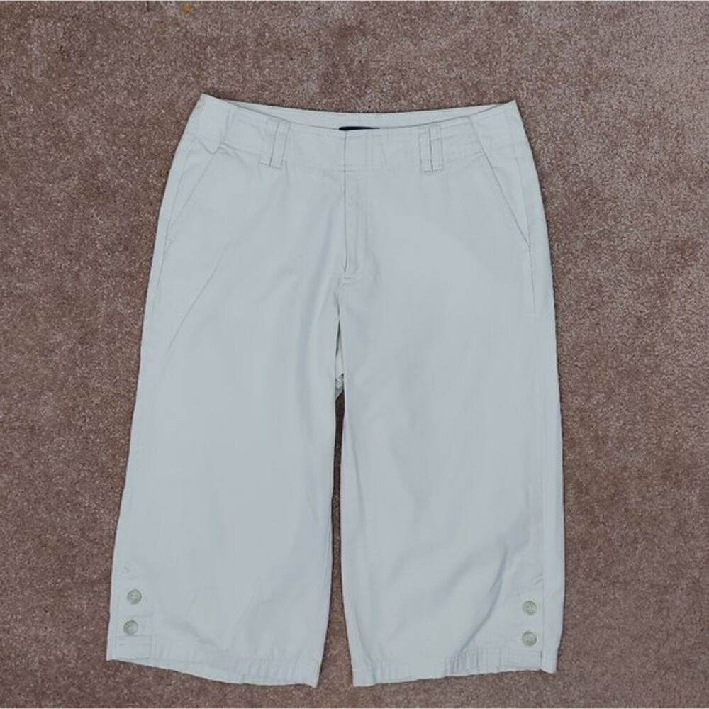 Dockers Women's Size 6 White Cream Bermuda Capri Pants, Golf Beach Vacation